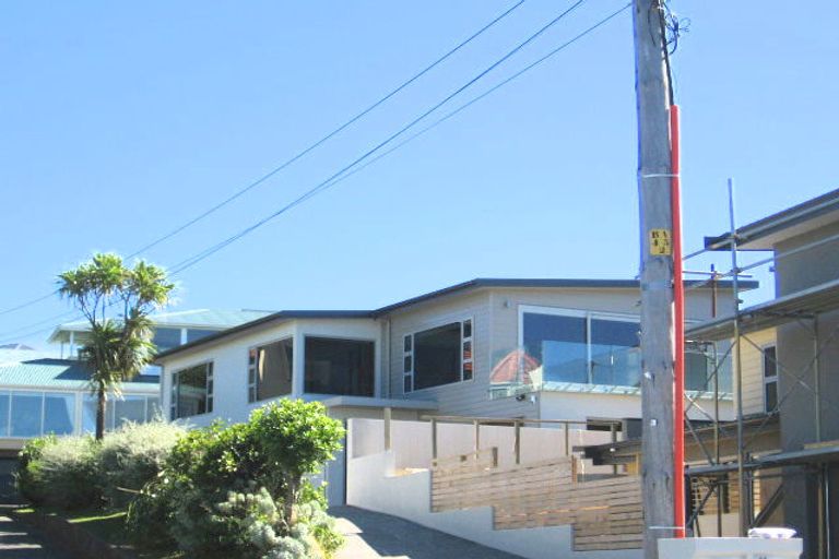 Photo of property in 44a Waru Street, Khandallah, Wellington, 6035