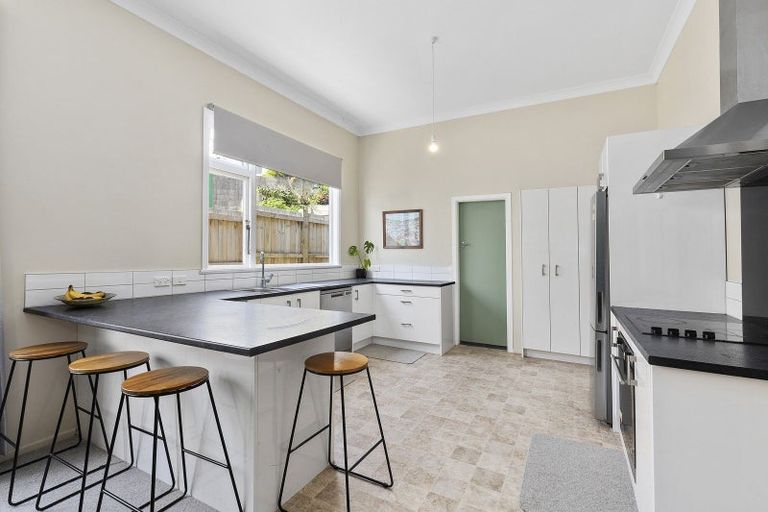 Photo of property in 14 Jefferson Street, Brooklyn, Wellington, 6021