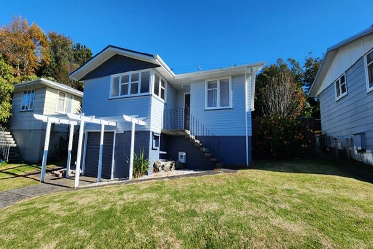 Photo of property in 12 Regent Place, Blagdon, New Plymouth, 4310
