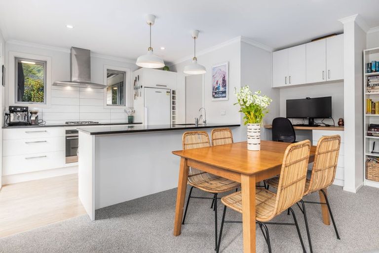 Photo of property in 3 Paioke Street, Waikanae, 5036