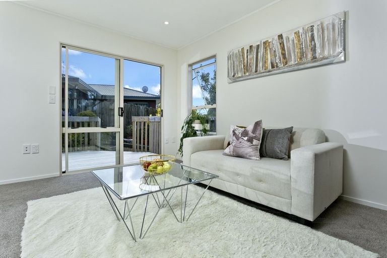 Photo of property in 10 Owl Court, Unsworth Heights, Auckland, 0632