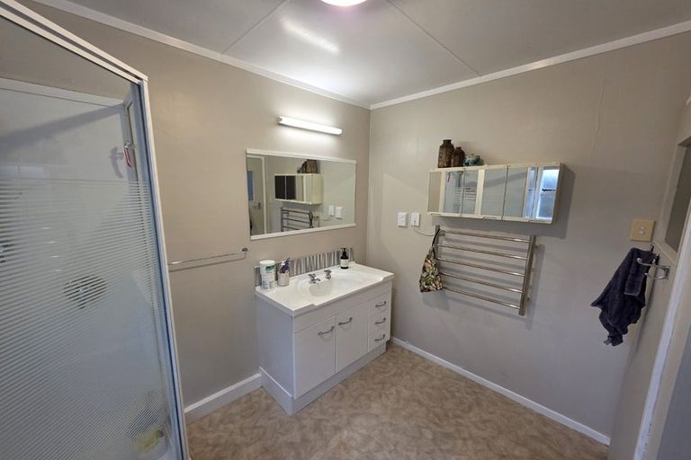 Photo of property in 2/21 Vivian Street, New Plymouth, 4310