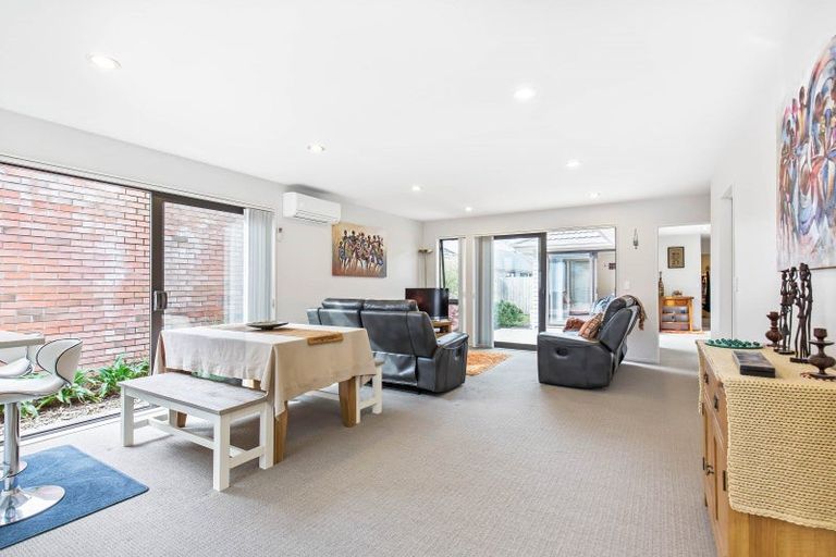 Photo of property in 19 Tarapiroe Avenue, Takanini, 2112