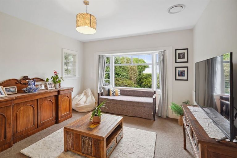 Photo of property in 10 Garnett Avenue, Spreydon, Christchurch, 8024