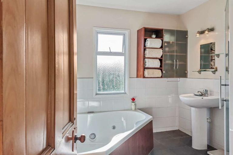 Photo of property in 17 Haig Street, Wairoa, 4108