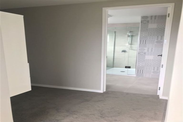 Photo of property in 12 Roa Avenue, Hobsonville, Auckland, 0616