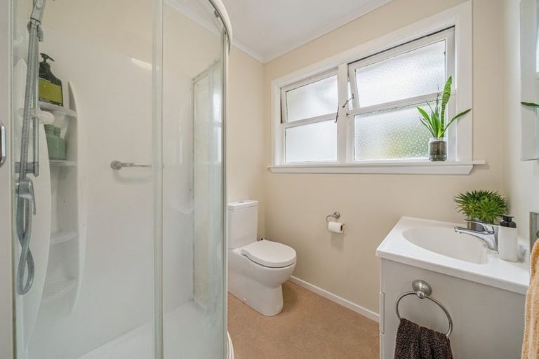Photo of property in 114 Akatarawa Road, Birchville, Upper Hutt, 5018