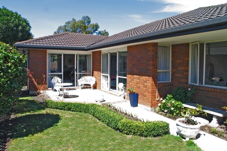 Photo of property in 146 Maidstone Road, Ilam, Christchurch, 8041
