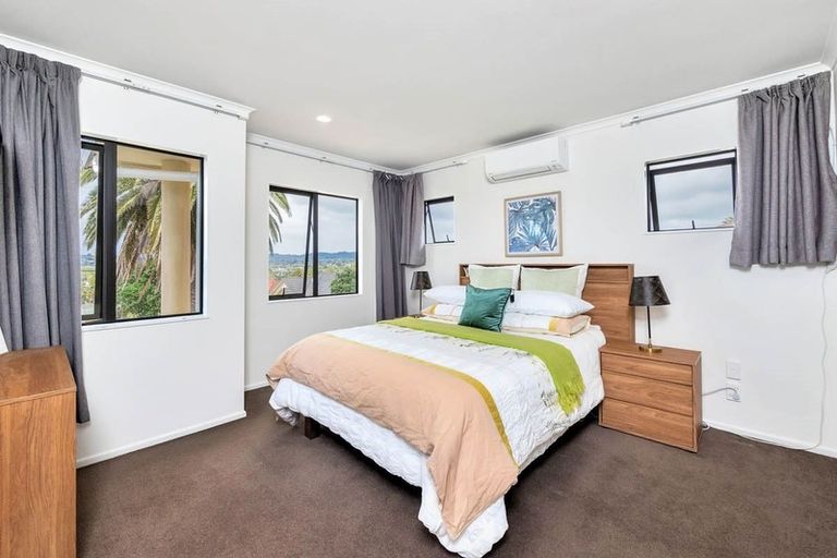 Photo of property in 15 San Carlo Court, Henderson, Auckland, 0612