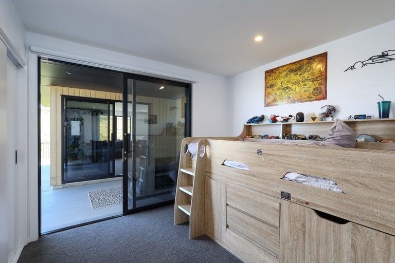 Photo of property in 32 Huntaway Close, Stoke, Nelson, 7011