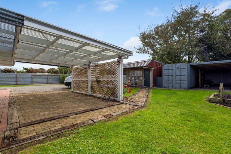 Photo of property in 59 Patu-kukupa Street, Manaia, 4612