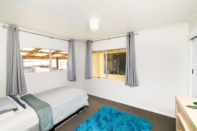 Photo of property in 8 Buller Place, Westbrook, Palmerston North, 4412