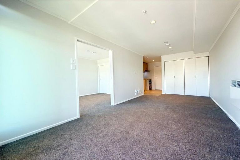 Photo of property in 2e/30 Westward Ho, Glen Eden, Auckland, 0602