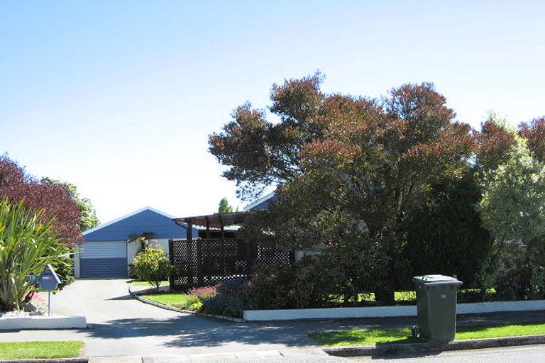 Photo of property in 18 Geddis Street, Rangiora, 7400