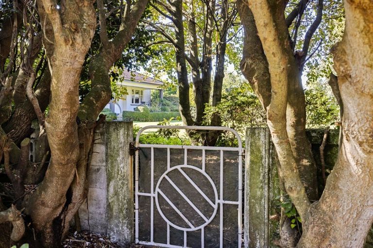 Photo of property in 1170a South Road, Manaia, 4678