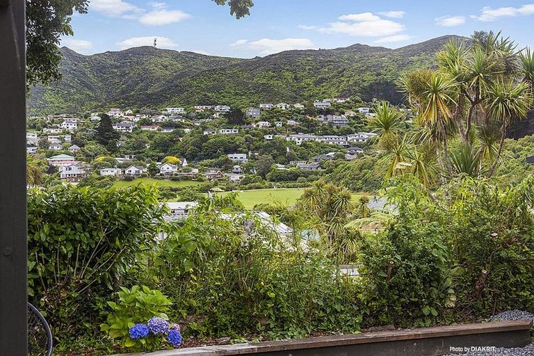 Photo of property in 82 Sunshine Avenue, Karori, Wellington, 6012