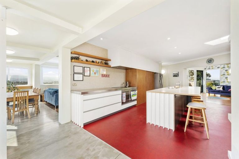 Photo of property in 21 Waipapa Terrace, Hataitai, Wellington, 6021