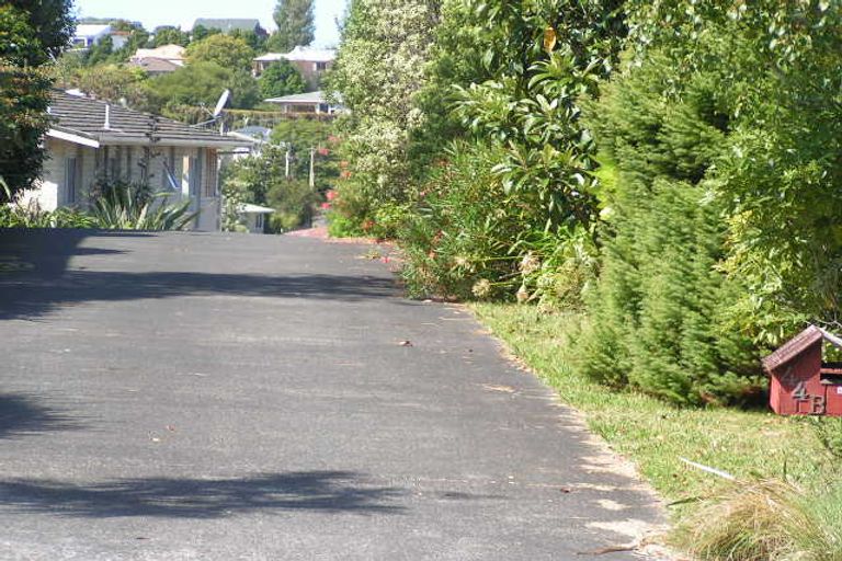 Photo of property in 1/44 Knightsbridge Drive, Forrest Hill, Auckland, 0620