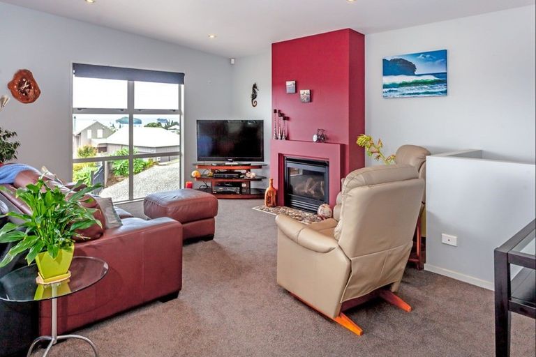 Photo of property in 133 Pacific View Drive, Whangamata, 3620