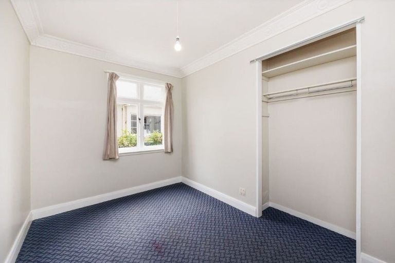 Photo of property in 8 Guy Avenue, Takaro, Palmerston North, 4410
