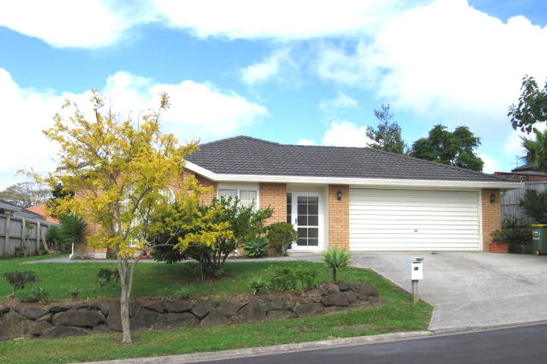 Photo of property in 2/6 Somerton Rise, Henderson, Auckland, 0612