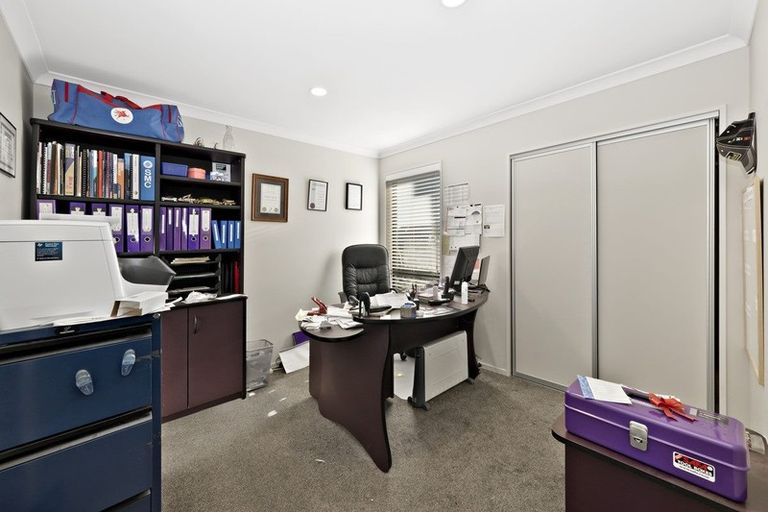 Photo of property in 1 Lloyds Close, Rolleston, 7614