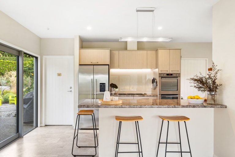 Photo of property in 37 Lopdell Lane, Eskdale, Napier, 4182