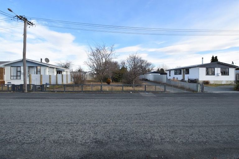 Photo of property in 13 Hunter Crescent, Twizel, 7901