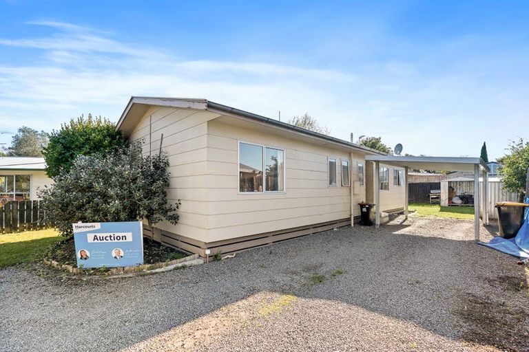 Photo of property in 8b Kupe Drive, Carterton, 5713