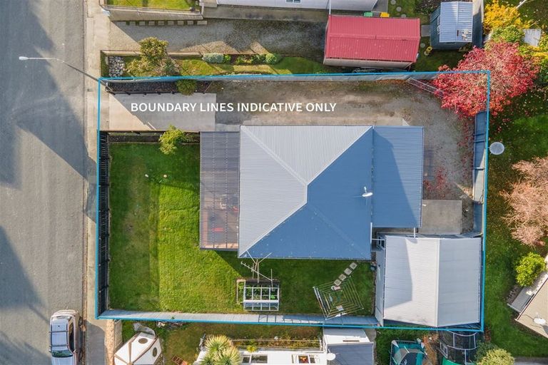Photo of property in 19 Avenue Road, West End, Timaru, 7910