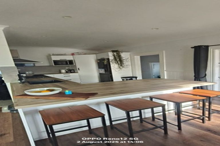 Photo of property in 91 Queen Street, Waitara, 4320