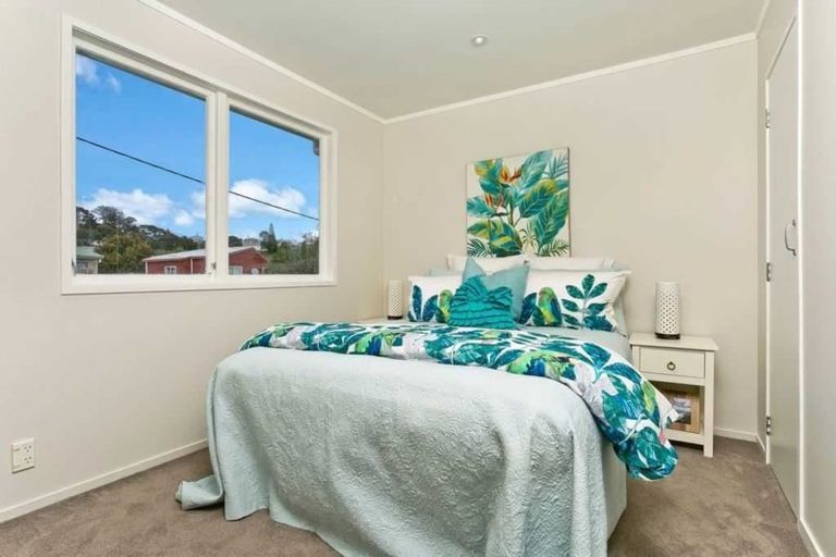 Photo of property in 54 Stanley Road, Glenfield, Auckland, 0629