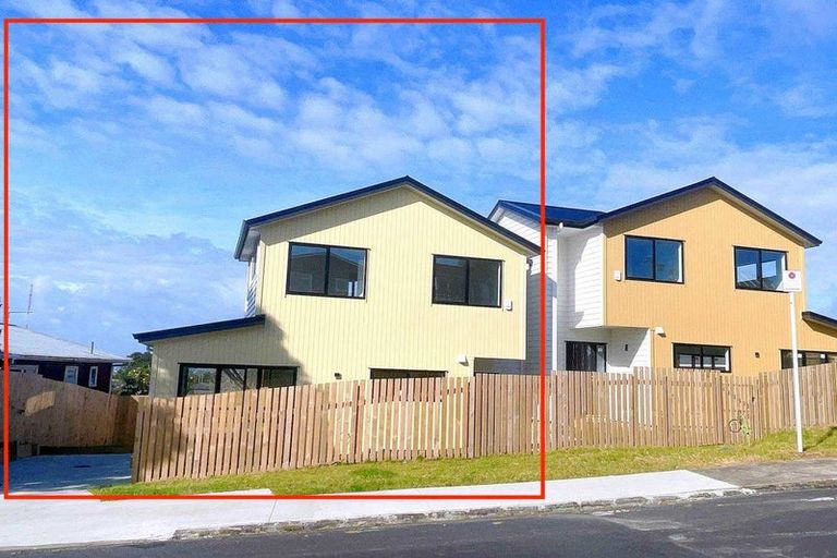 Photo of property in 7a Keegan Drive, Massey, Auckland, 0614