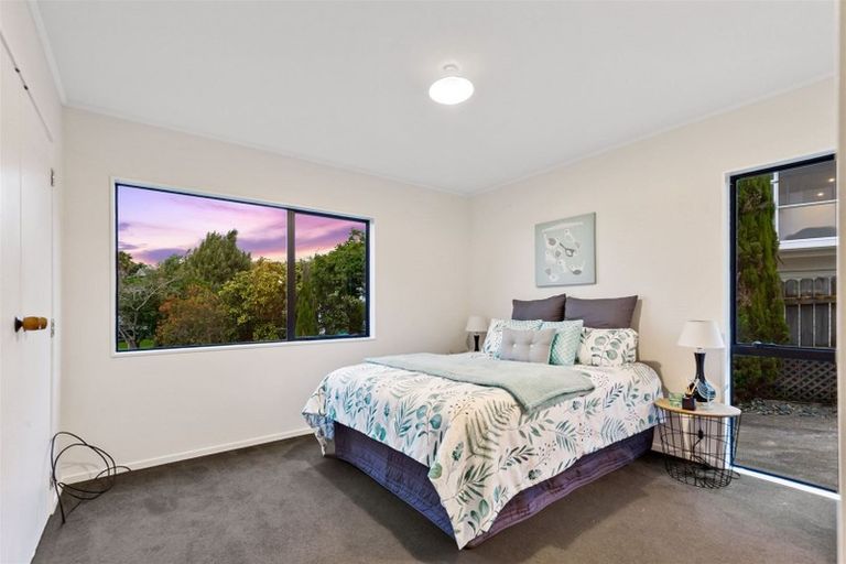 Photo of property in 17 Ebony Place, Massey, Auckland, 0614