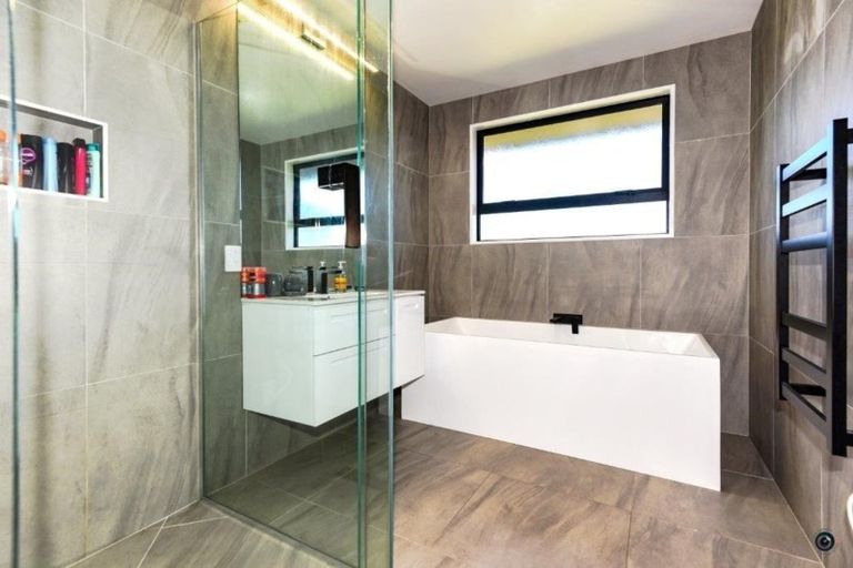 Photo of property in 23c Jozecom Place, Rolleston, 7614