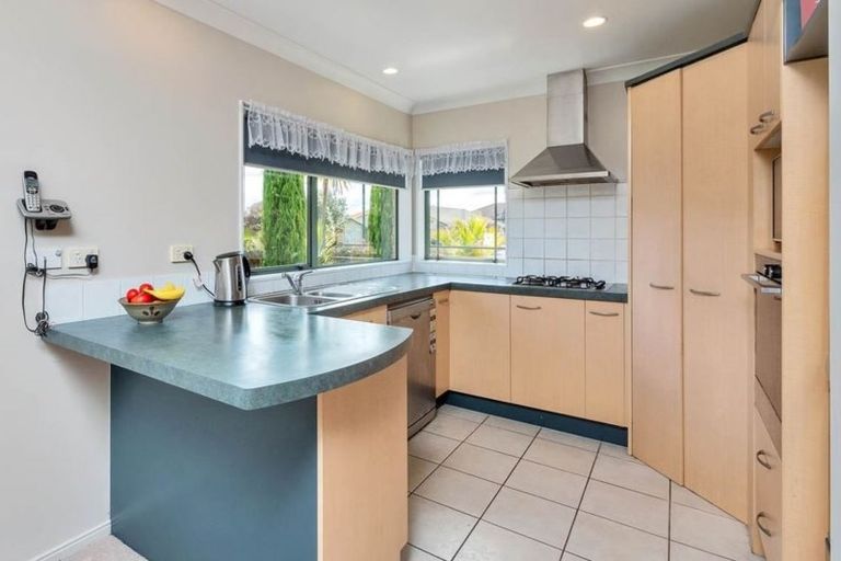 Photo of property in 81 Hillwell Drive, Henderson, Auckland, 0612