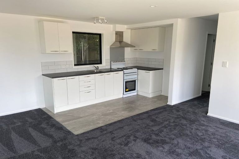 Photo of property in 52 Solar Road, Glen Eden, Auckland, 0602