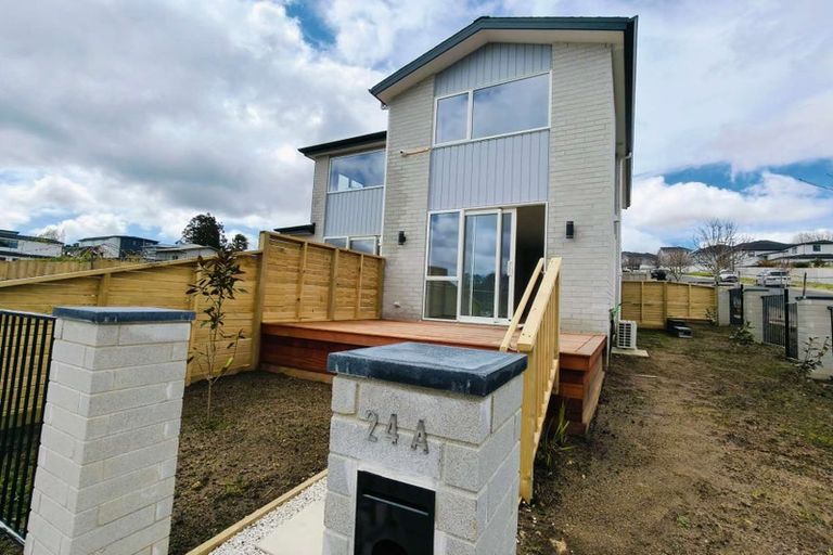 Photo of property in 24 Bela Vista Boulevard, Swanson, Auckland, 0614