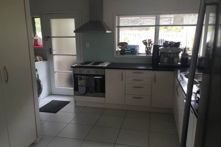 Photo of property in 1/75 Stredwick Drive, Torbay, Auckland, 0630