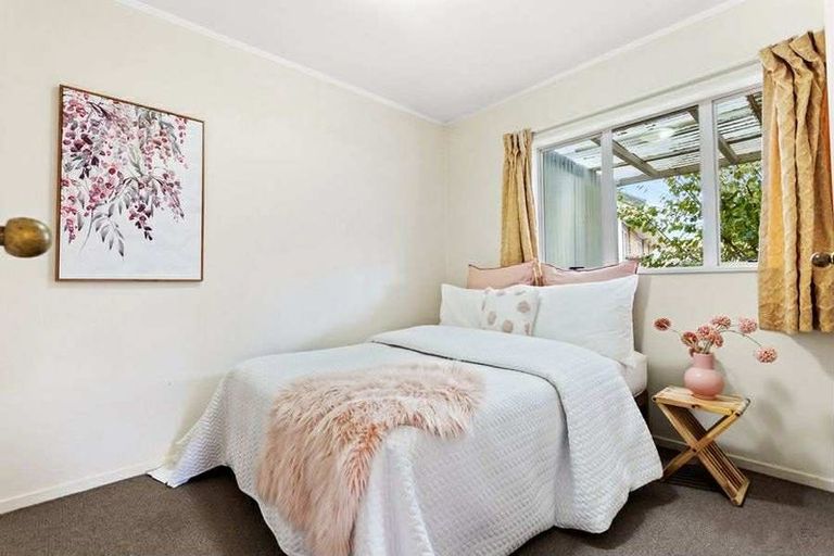 Photo of property in 11a Central Park Drive, Te Atatu South, Auckland, 0610