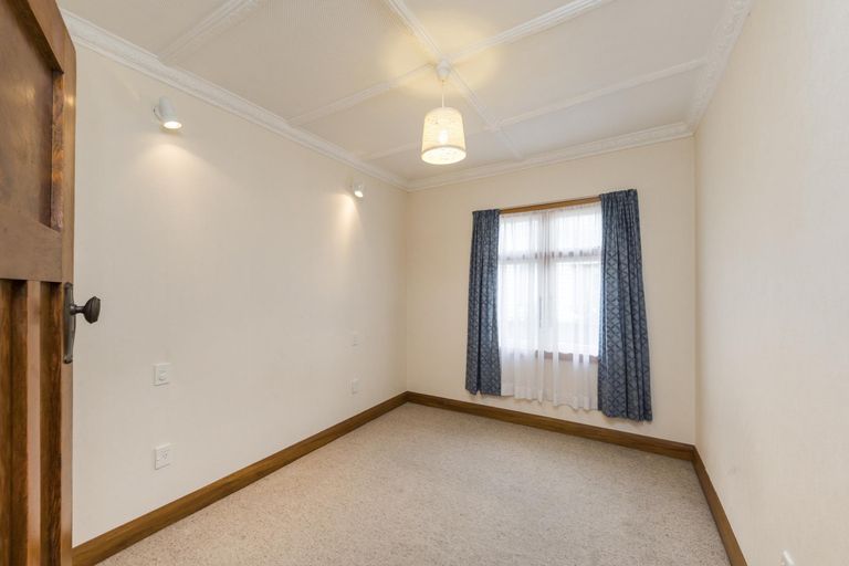 Photo of property in 81 Stanley Avenue, Palmerston North, 4414