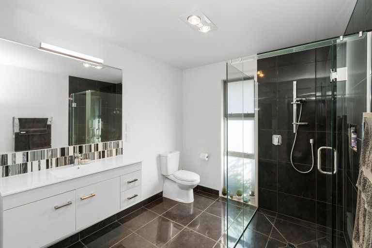 Photo of property in 21 Gladys Place, Levin, 5510