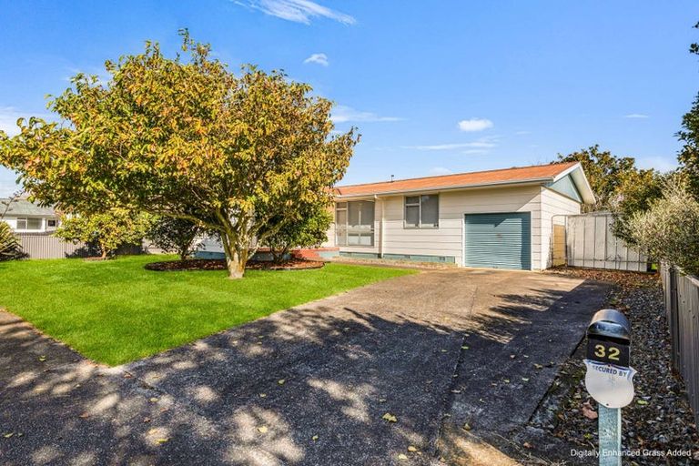 Photo of property in 32 Cascade Crescent, Westbrook, Palmerston North, 4412