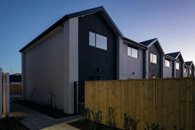Photo of property in 25 Bings Lane, Richmond, Christchurch, 8013