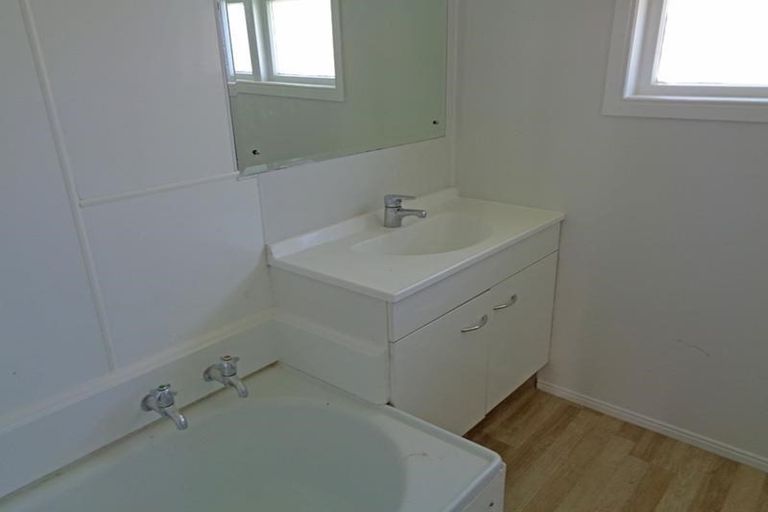 Photo of property in 1/28 Mckean Avenue, Manurewa, Auckland, 2102