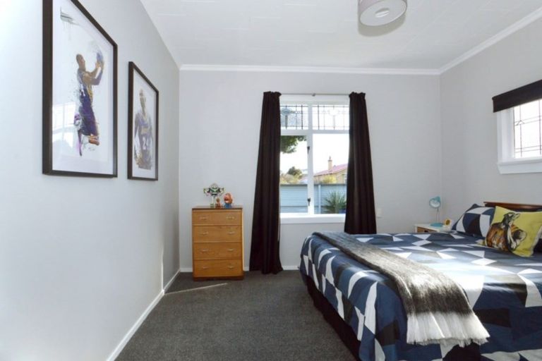 Photo of property in 23 Robertson Street, Richmond, Invercargill, 9810