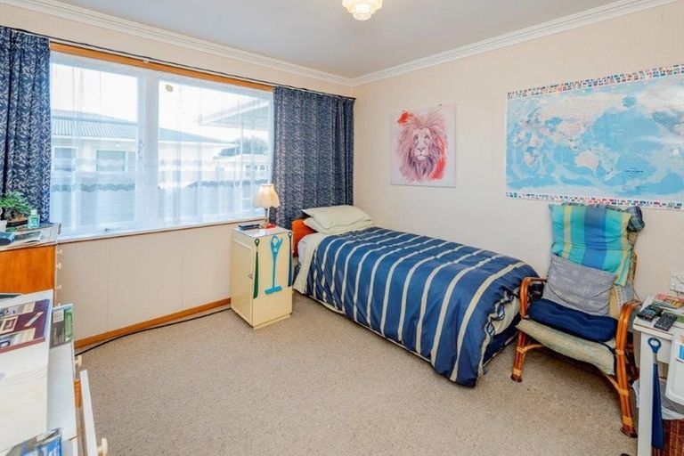 Photo of property in 27 Tawa Street, Levin, 5510