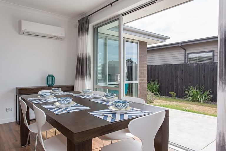 Photo of property in 7 Faringdon Boulevard, Rolleston, 7615