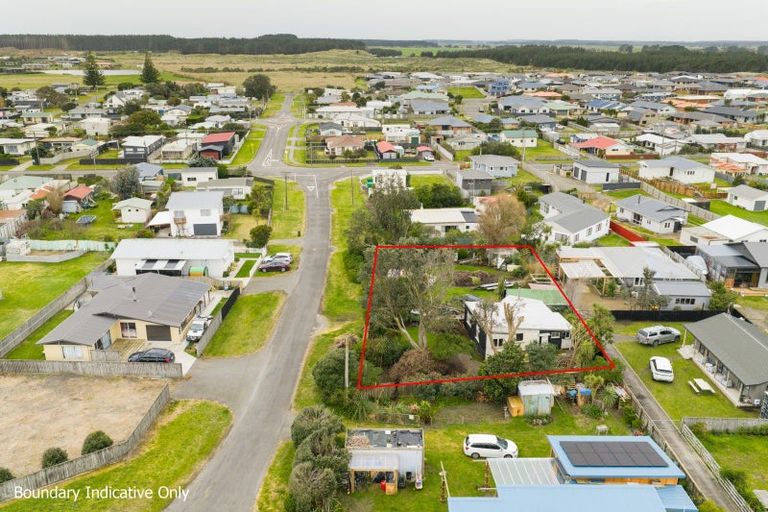 Photo of property in 8 Robbie Street, Foxton Beach, Foxton, 4815