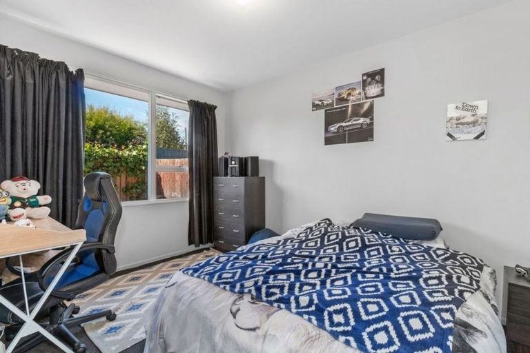 Photo of property in 6 Jade Place, Parklands, Christchurch, 8083